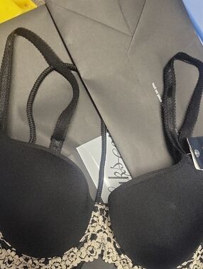 Wacoal Black Bra with Cream Lace